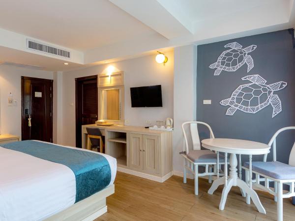 Khaolak Emerald Surf Beach Resort and Spa - SHA Extra Plus : photo 6 de la chambre chambre double ou lits jumeaux