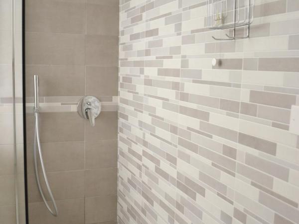 Da Virginia B&B : photo 3 de la chambre chambre simple avec salle de bains commune