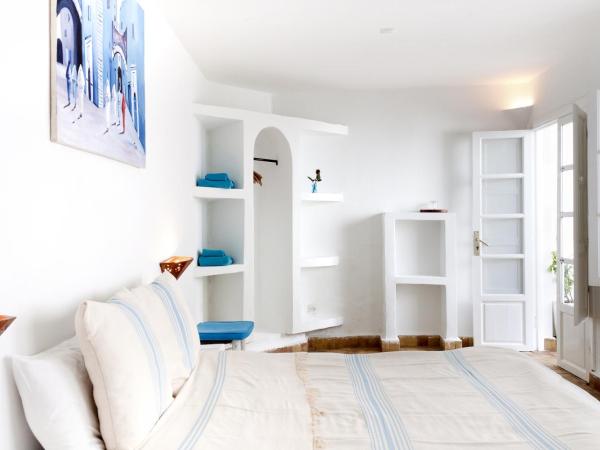 La Casa Del Mar : photo 1 de la chambre chambre double avec salle de bains privative