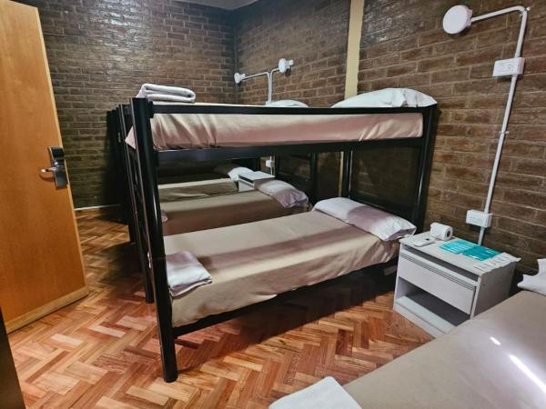 DAKAR HOSTEL : photo 3 de la chambre lit dans dortoir de 7 lits