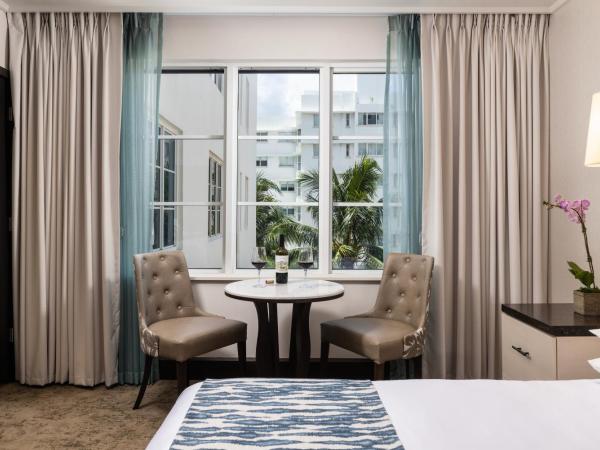 The Palms Hotel & Spa : photo 2 de la chambre hébergement standard avec 1 lit king-size