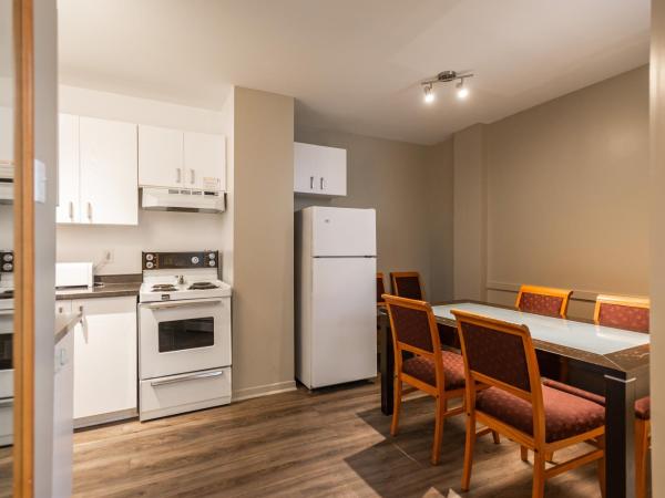 Hotel le Roberval : photo 3 de la chambre suite 2 chambres