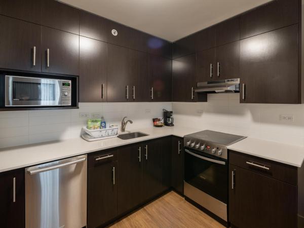 Gage Suites at UBC : photo 9 de la chambre suite 1 chambre lit king-size avec canapé-lit