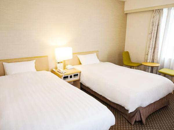 Kobe Port Tower Hotel : photo 5 de la chambre chambre lits jumeaux - fumeurs