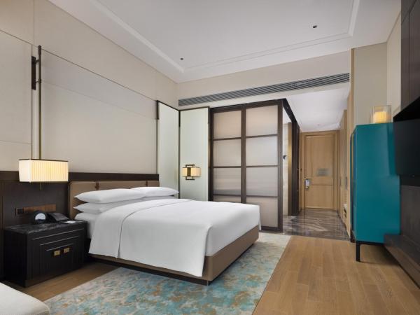 Guangzhou Marriott Hotel Baiyun : photo 2 de la chambre chambre lit king-size exécutive