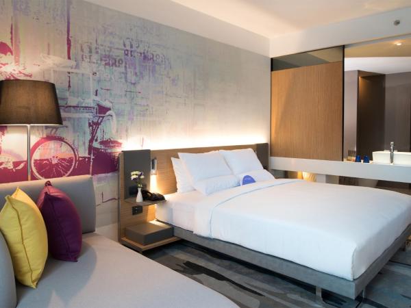 Novotel Bangkok Sukhumvit 4 : photo 6 de la chambre grande chambre lit king-size deluxe avec baignoire