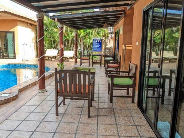 Panisara Pool Villa Resort Huahin : photo 3 de la chambre bungalow au bord de la piscine