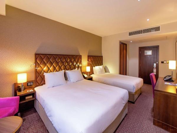 DoubleTree by Hilton Hotel London - Marble Arch : photo 2 de la chambre chambre familiale avec lit queen-size