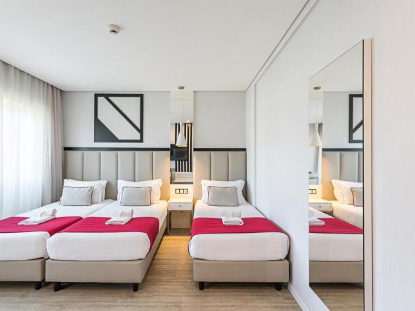 Hotel Canada : photo 1 de la chambre chambre triple supérieure