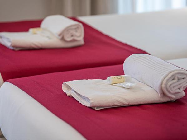 Hotel Canada : photo 4 de la chambre chambre triple supérieure