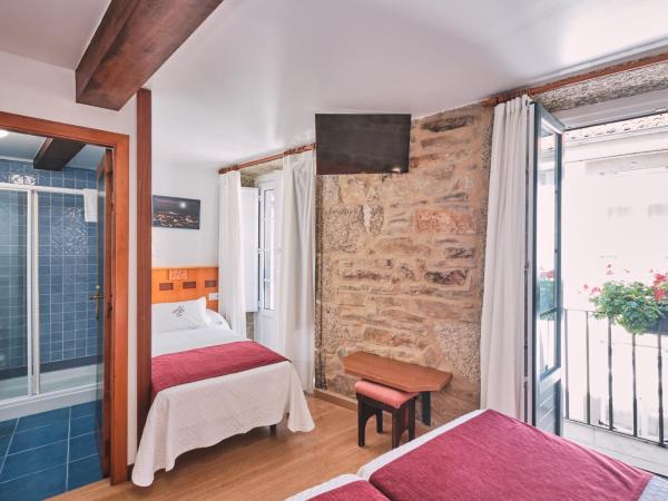 Hotel Entrecercas : photo 5 de la chambre chambre triple