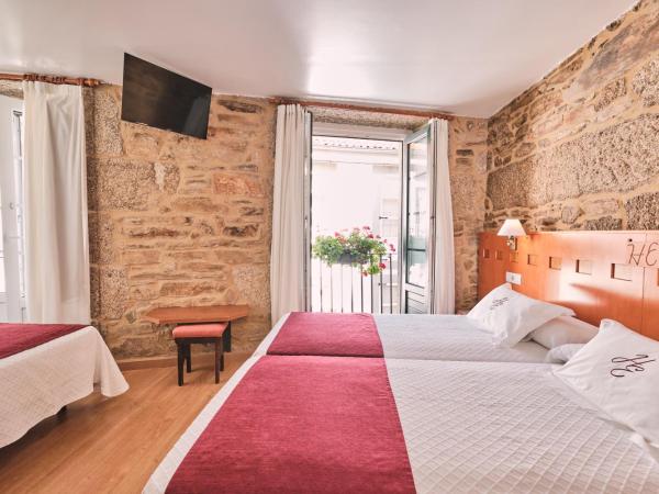 Hotel Entrecercas : photo 3 de la chambre chambre triple