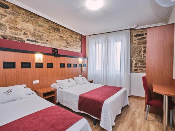 Hotel Entrecercas : photo 1 de la chambre chambre triple standard