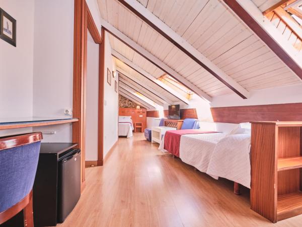 Hotel Entrecercas : photo 4 de la chambre chambre familiale classique