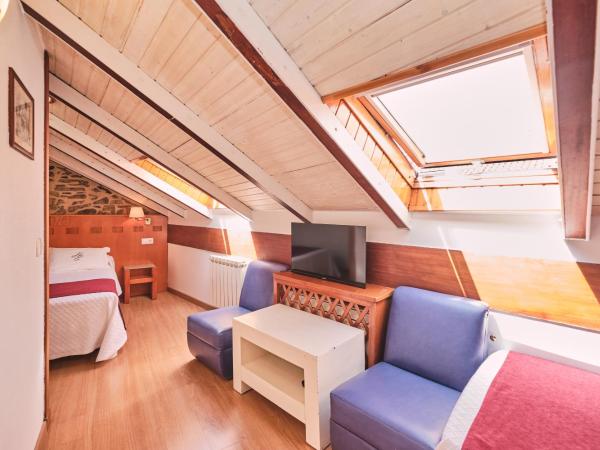 Hotel Entrecercas : photo 6 de la chambre chambre familiale classique