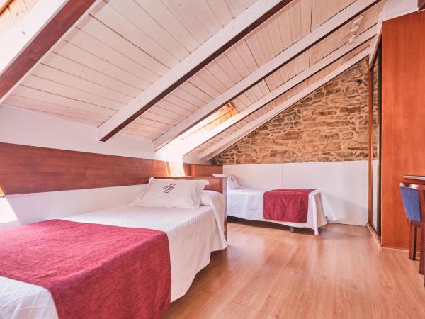 Hotel Entrecercas : photo 7 de la chambre chambre familiale classique