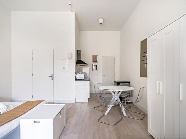 Smartflats - the City Antwerp : photo 5 de la chambre studio avec terrasse