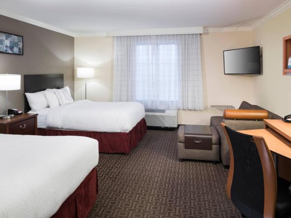TownePlace Suites by Marriott San Antonio Airport : photo 2 de la chambre studio avec 2 lits doubles