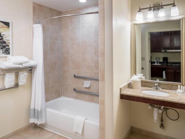 TownePlace Suites by Marriott San Antonio Airport : photo 3 de la chambre studio avec 2 lits doubles