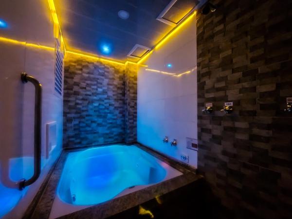 Adrenalina Motel Itaquera - Arena Corinthians : photo 5 de la chambre suite avec jacuzzi