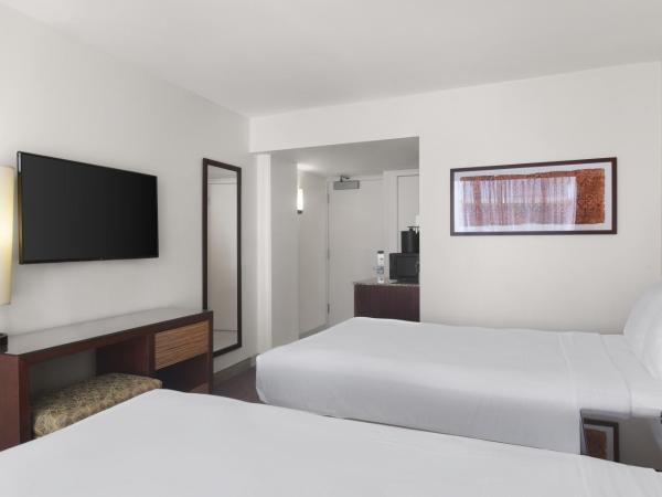 Park Shore Waikiki : photo 5 de la chambre chambre standard avec 2 lits doubles