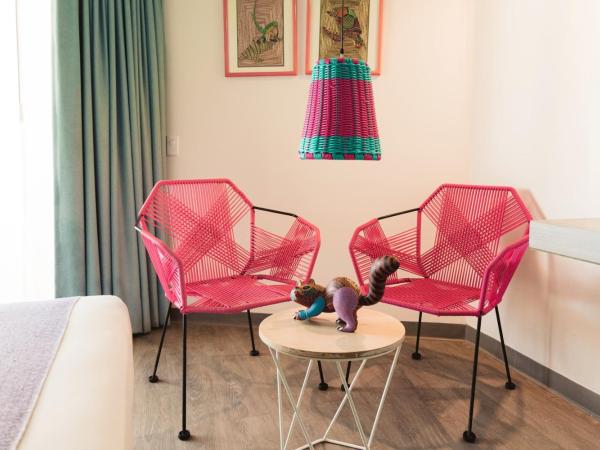 Fontan Ixtapa : photo 4 de la chambre chambre double deluxe - vue latérale sur mer