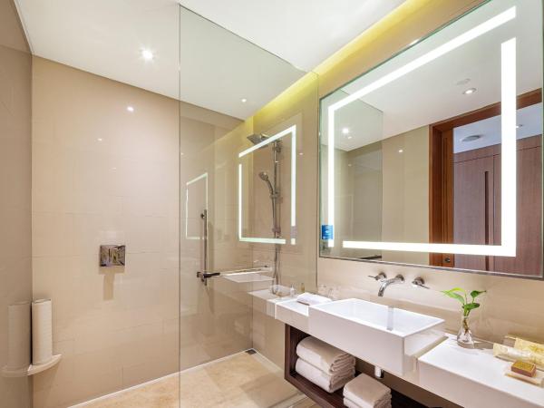 Hilton Garden Inn Chengdu Huayang : photo 1 de la chambre chambre lit king-size deluxe