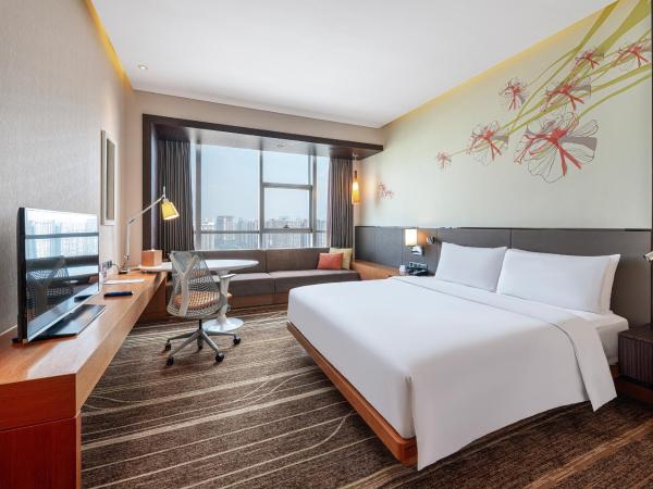 Hilton Garden Inn Chengdu Huayang : photo 7 de la chambre chambre lit king-size - accessible aux personnes à mobilité réduite 