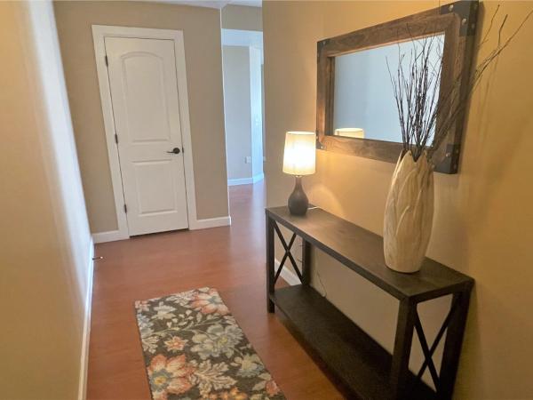 Deluxe Downtown Condo Close to Everything! : photo 2 de la chambre appartement 3 chambres
