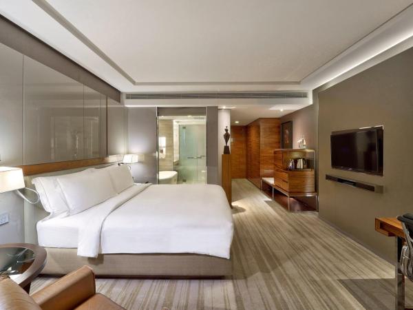 Hilton Sukhumvit Bangkok : photo 2 de la chambre chambre lit king-size deluxe premium