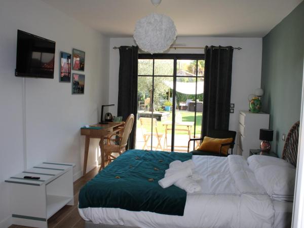 Le Jardin 51 : photo 8 de la chambre chambre double avec terrasse