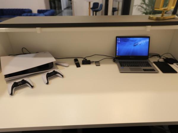 Loft 250m2 avec écran led géant de 10m2 : photo 1 de la chambre appartement deluxe