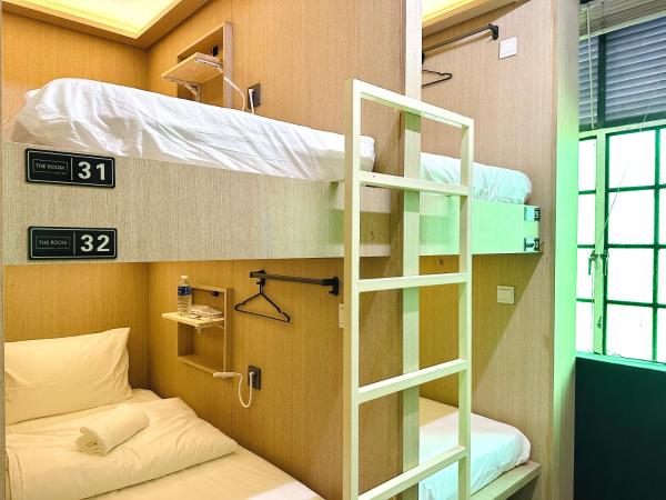 THE ROOM Capsule Hotel : photo 1 de la chambre lit simple dans dortoir mixte
