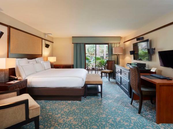 DoubleTree by Hilton Hotel Orlando at SeaWorld : photo 6 de la chambre suite 1 chambre lit king-size avec canapé-lit et cuisine complète