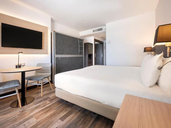 Hotel Cádiz Paseo del Mar, Affiliated by Meliá : photo 3 de la chambre chambre familiale avec vue sur la mer 