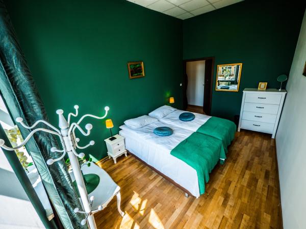 Hostel Pod Basztą : photo 10 de la chambre chambre double avec balcon