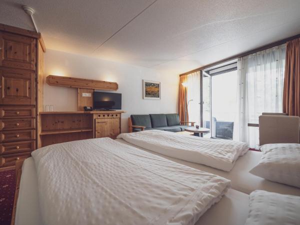 Club Hotel rooms only - by Mountain Hotels : photo 3 de la chambre chambre double - côté sud avec balcon