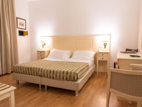 Grand Hotel Duomo : photo 4 de la chambre chambre double ou lits jumeaux Économique