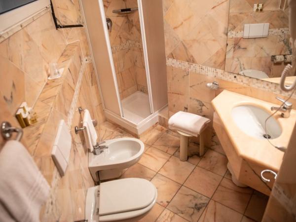 Grand Hotel Duomo : photo 5 de la chambre chambre double ou lits jumeaux Économique