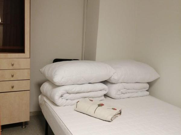 Hostel WAWA More : photo 1 de la chambre petite chambre double