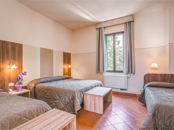 Hotel Arno Bellariva : photo 2 de la chambre chambre quadruple