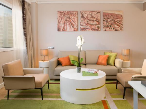 Hilton Barcelona : photo 6 de la chambre suite alcôve avec accès au salon exécutif