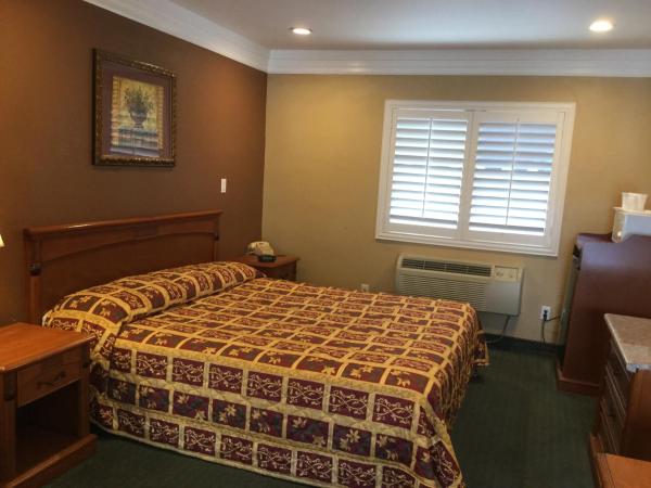 Beverly Inn : photo 7 de la chambre chambre lit king-size