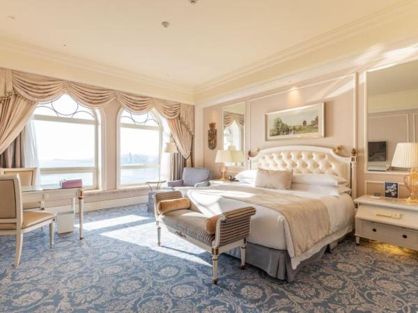 The Castle Hotel, a Luxury Collection Hotel, Dalian : photo 1 de la chambre grande chambre lit king-size - vue sur océan