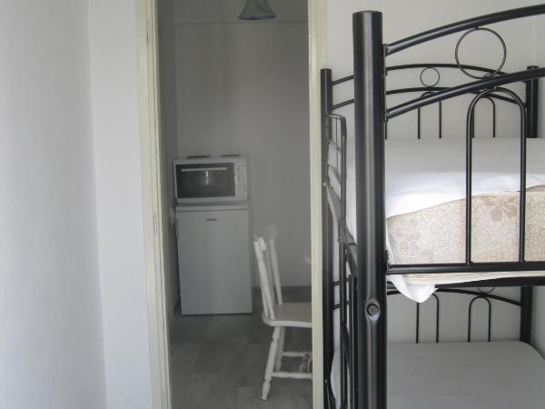 Very-Kokkos Pension 2 : photo 8 de la chambre chambre quadruple classique