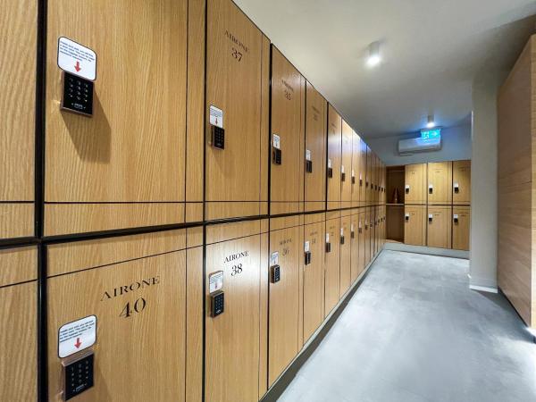 Airone Capsule Hotel : photo 8 de la chambre lit simple dans dortoir mixte