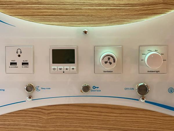 Airone Capsule Hotel : photo 6 de la chambre lit simple dans dortoir mixte