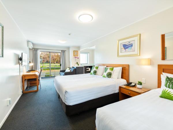 Best Western Newmarket Inn & Suites : photo 2 de la chambre kitchen triple