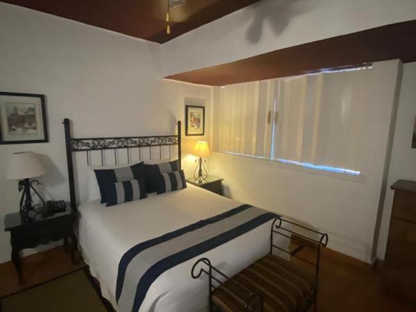one Beach st hotel - beach Front 2BD 2BA WITH BALCONY in Zona Romantic Puerto Vallarta : photo 4 de la chambre appartement 2 chambres