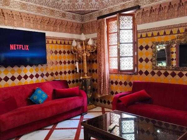 PALAIS LARAICHI Riad la porte bleue suites : photo 1 de la chambre suite lit queen-size deluxe